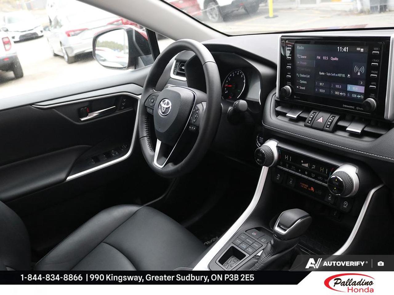 2022 Toyota RAV4 XLE Photo