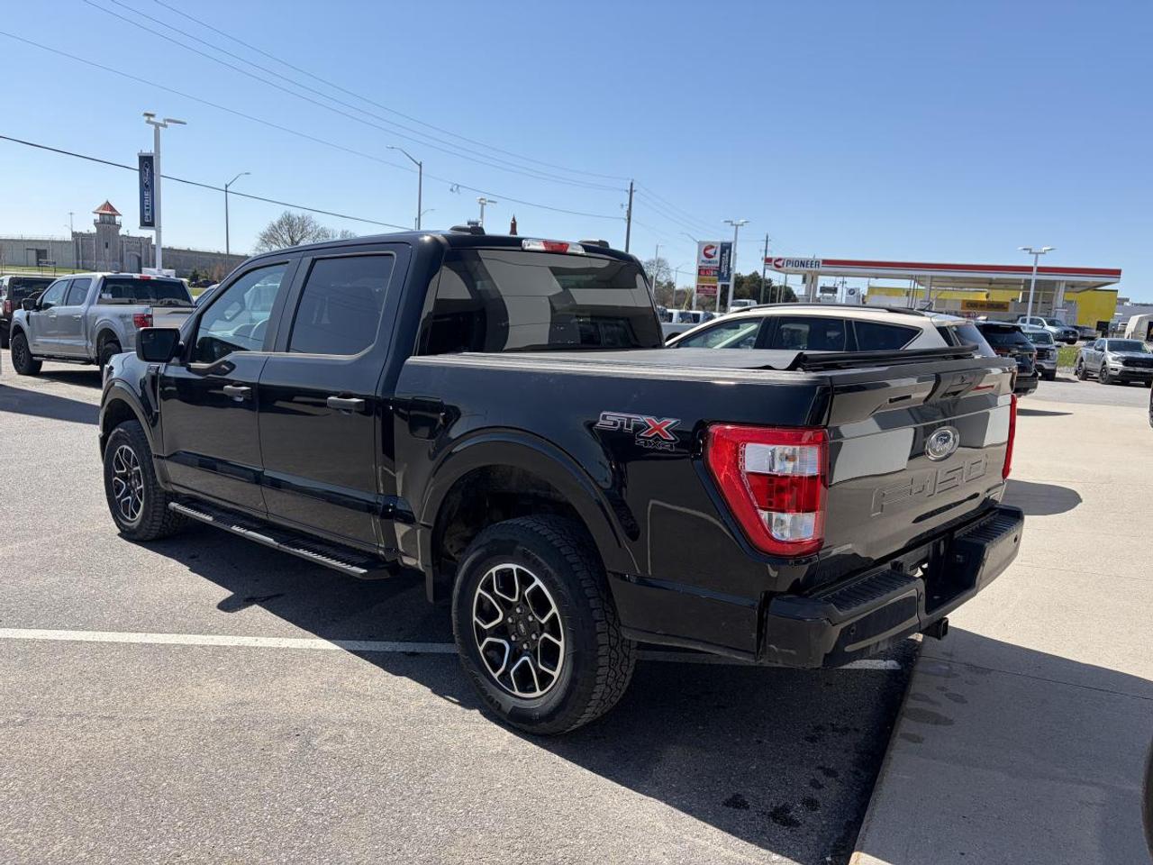 2023 Ford F-150 XL Photo