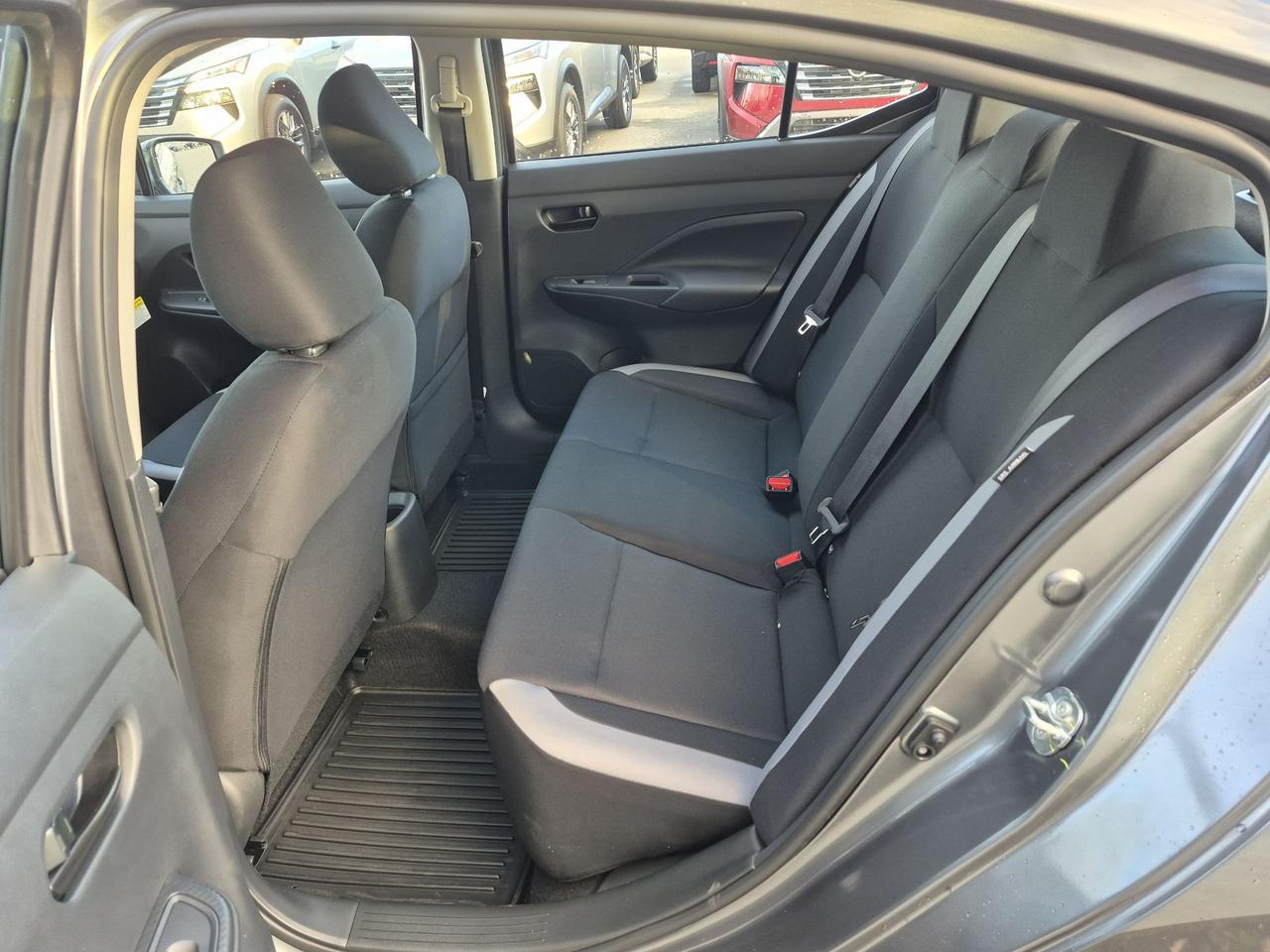 2025 Nissan Versa S Photo