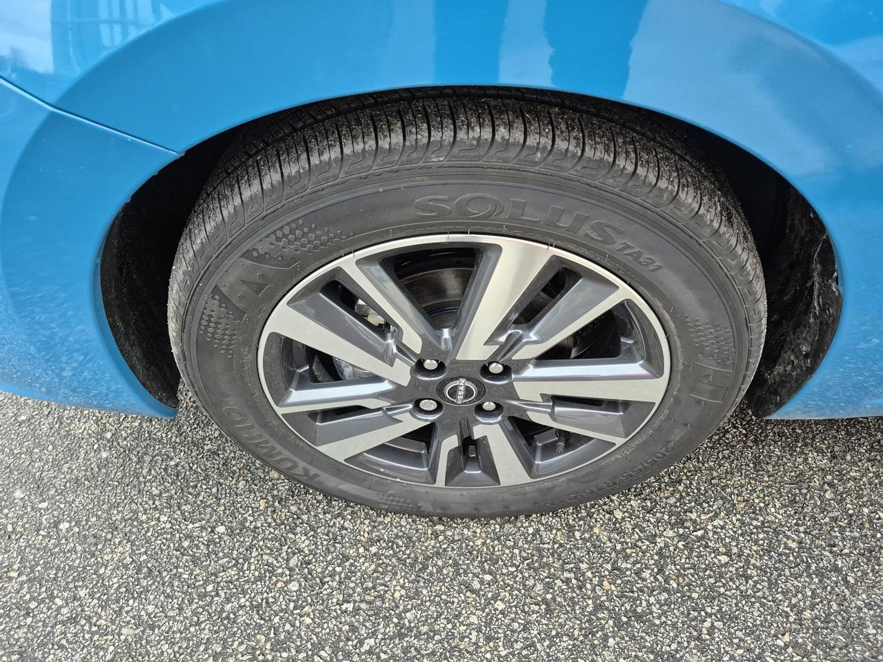 2025 Nissan Versa SV Photo