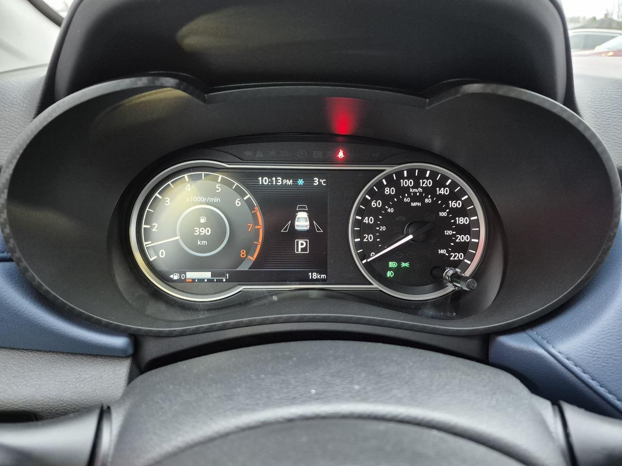 2025 Nissan Versa SV Photo