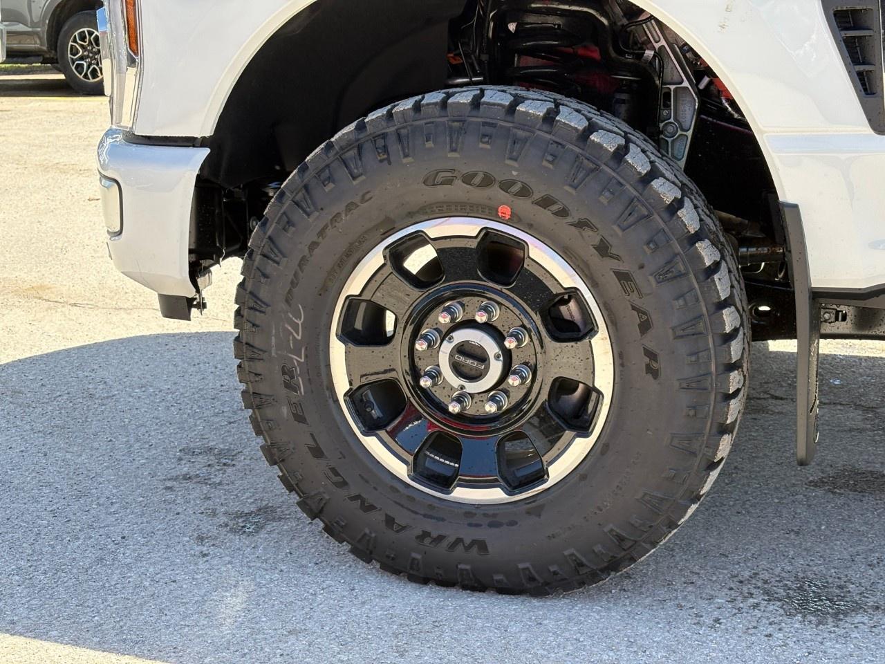 2026 Ford F-250 Super Duty SRW PLATINUM 4WD CREW CAB 6.75' BOX Photo