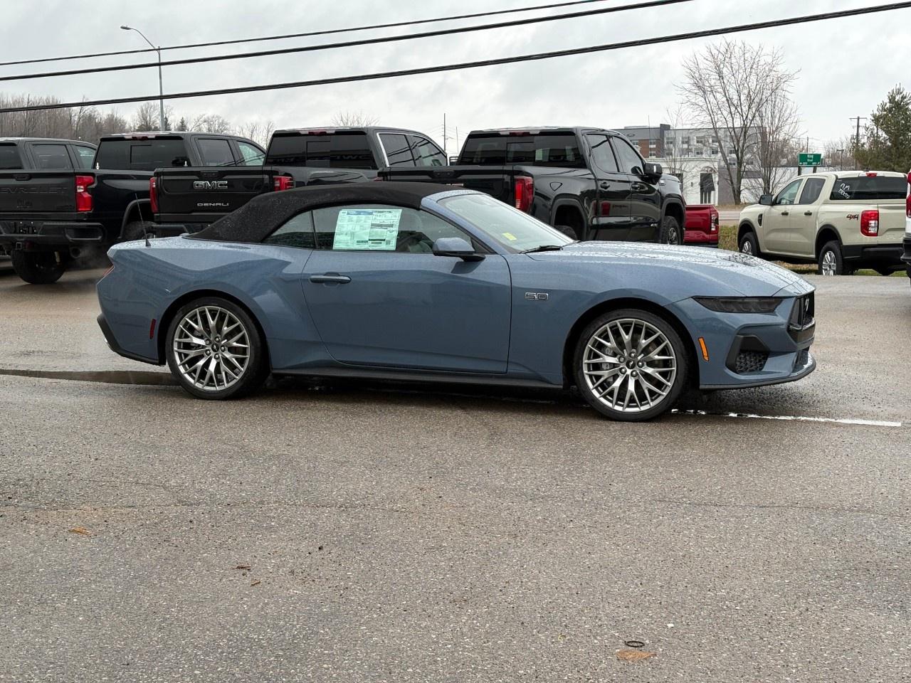 2026 Ford Mustang GT Premium Convertible Photo4