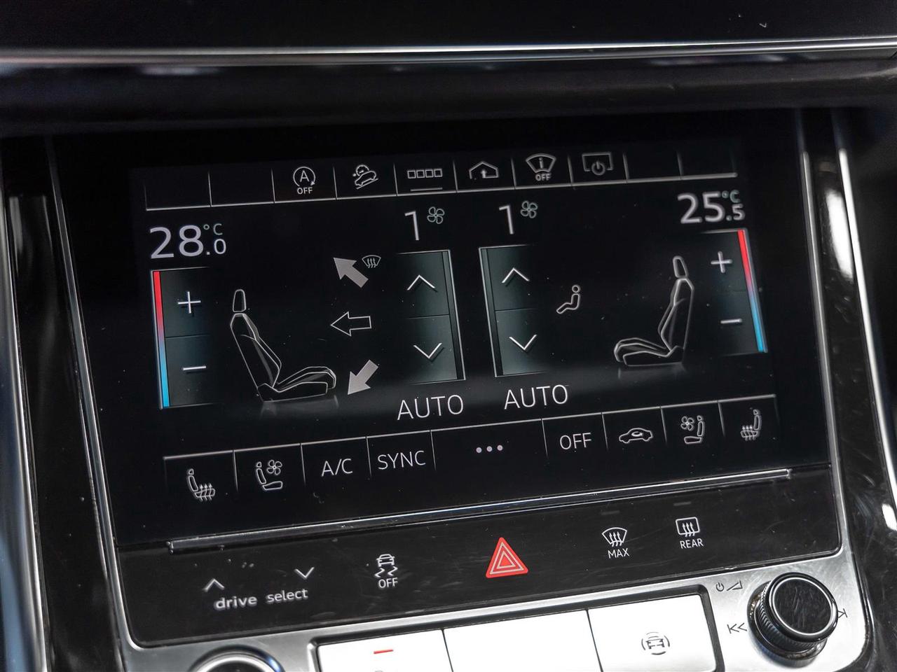 2022 Audi Q7 TECHNIK|S-LINE|HEADS-UP|ADAPT CRUISE|360CAM|B&O|22INCH Photo