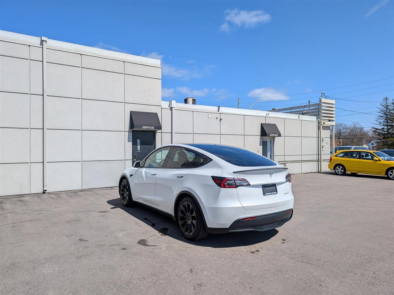 2022 Tesla Model Y PERFORMANCE AWD - DUAL MOTOR Photo