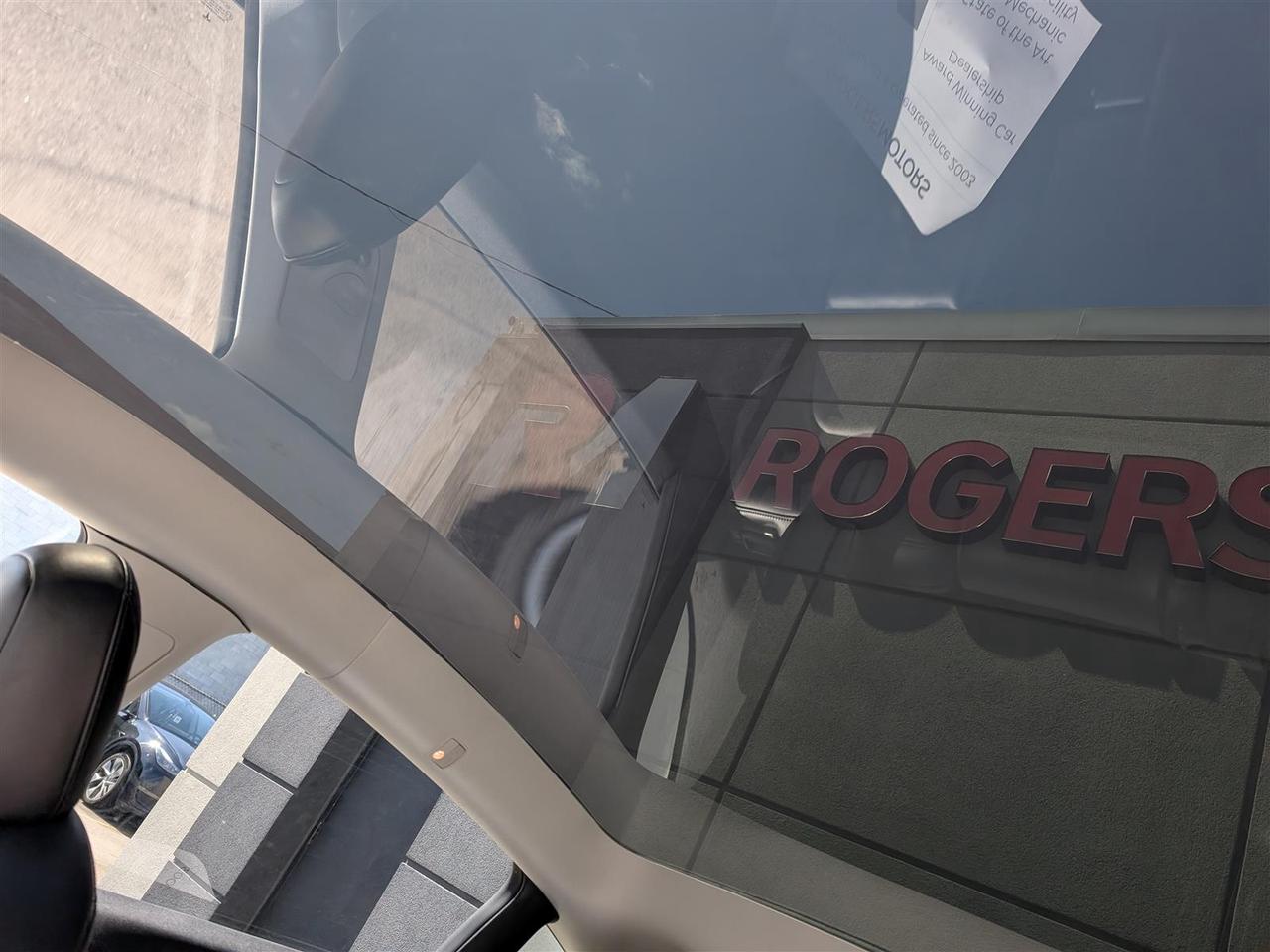 2022 Tesla Model Y PERFORMANCE AWD - DUAL MOTOR Photo