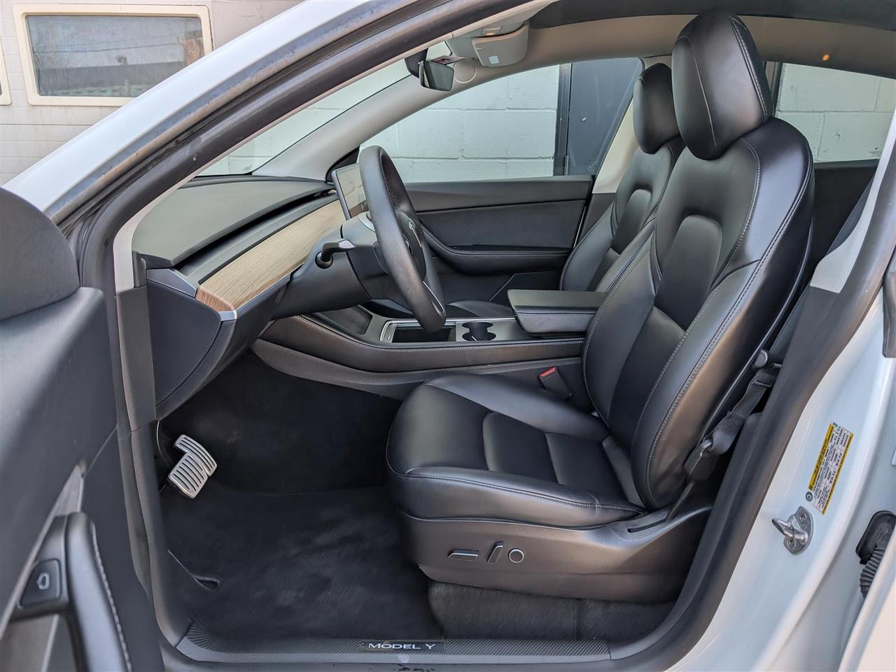 2022 Tesla Model Y PERFORMANCE AWD - DUAL MOTOR Photo