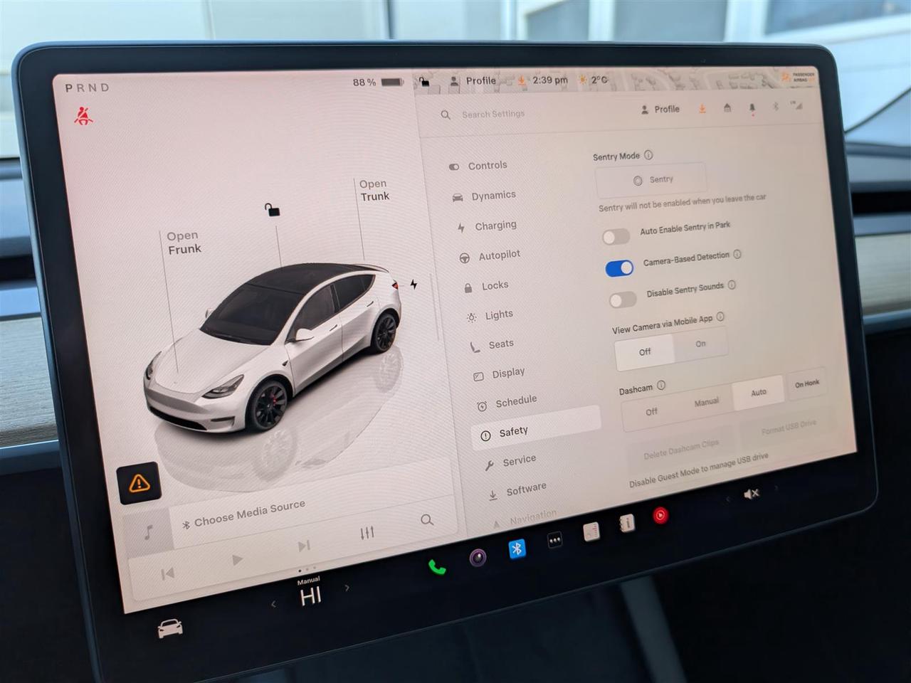 2022 Tesla Model Y PERFORMANCE AWD - DUAL MOTOR Photo