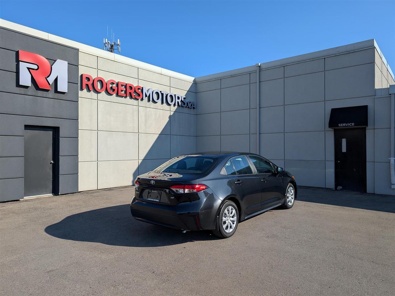 2020 Toyota Corolla LE - SUNROOF - REVERSE CAM - TECH FEATURES Photo4