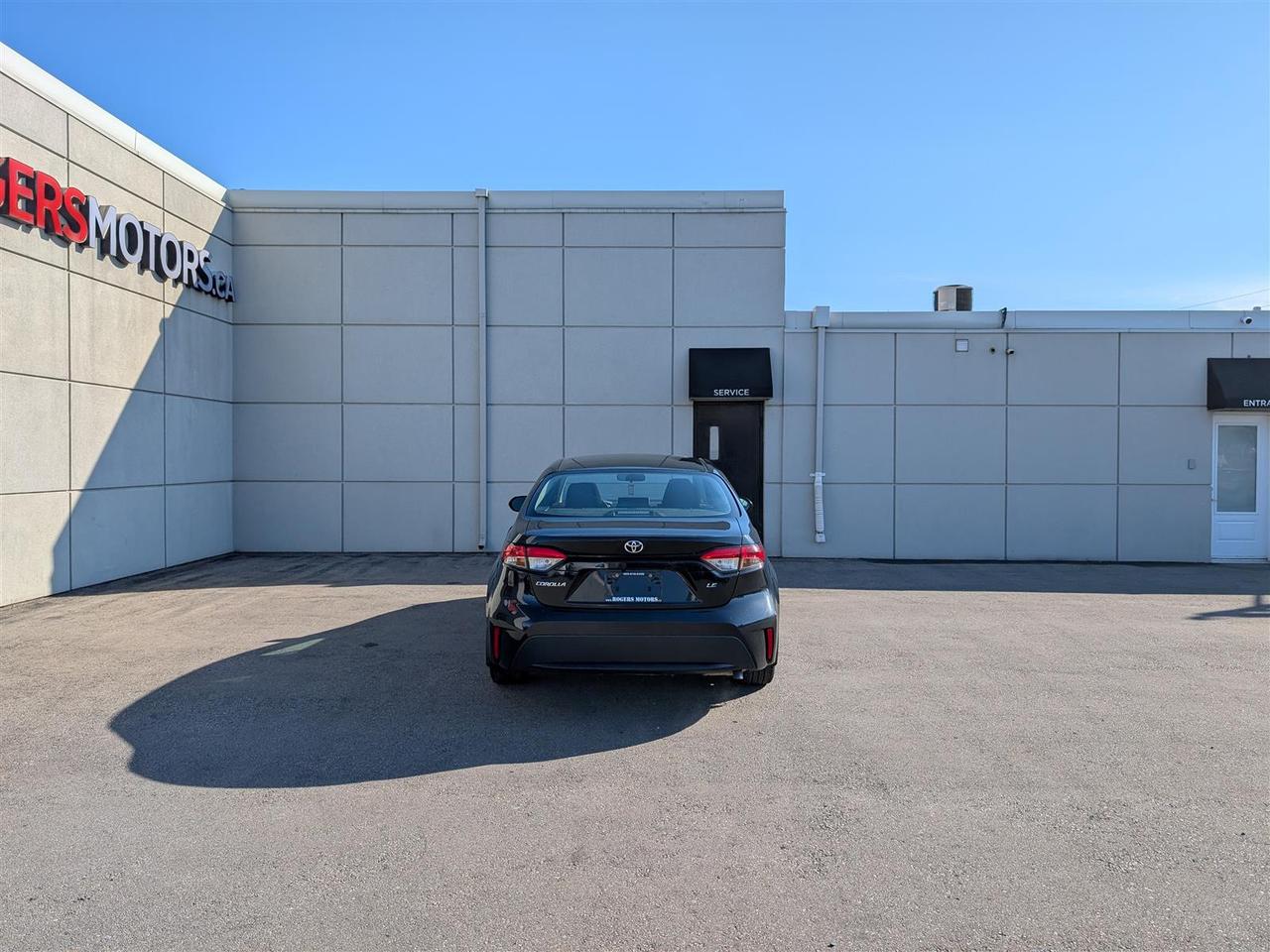 2020 Toyota Corolla LE - SUNROOF - REVERSE CAM - TECH FEATURES Photo