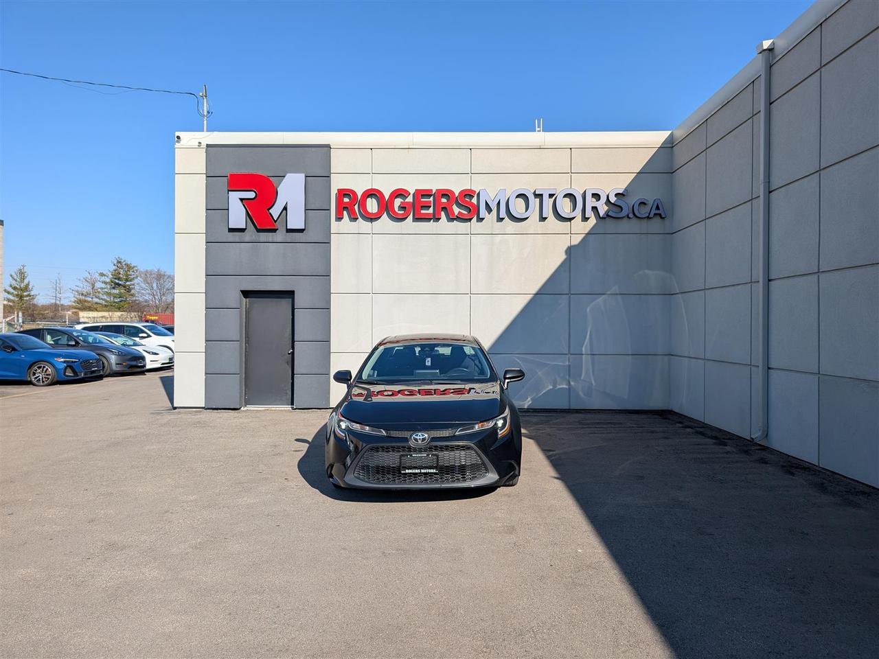 2020 Toyota Corolla LE - SUNROOF - REVERSE CAM - TECH FEATURES Photo