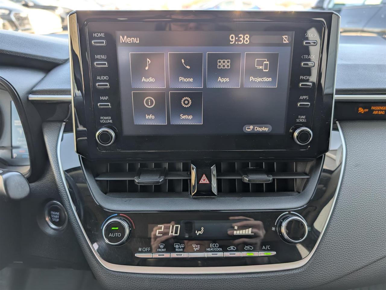 2020 Toyota Corolla LE - SUNROOF - REVERSE CAM - TECH FEATURES Photo