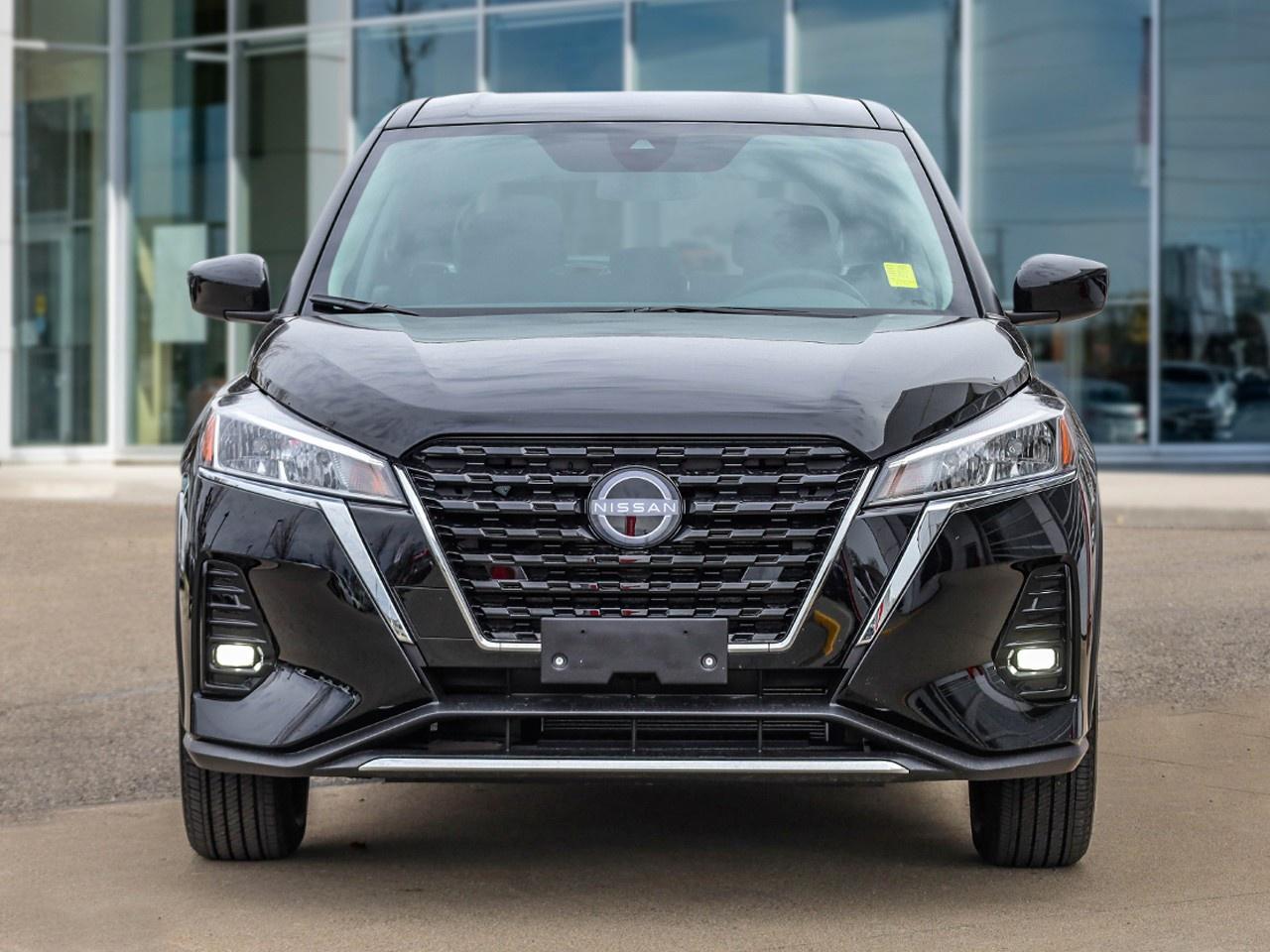 2025 Nissan Kicks Play S Photo3