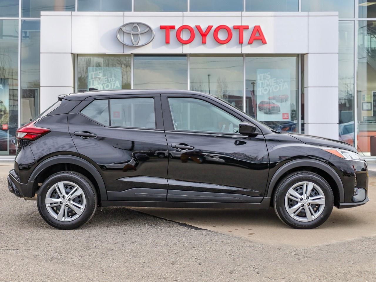 2025 Nissan Kicks Play S Photo