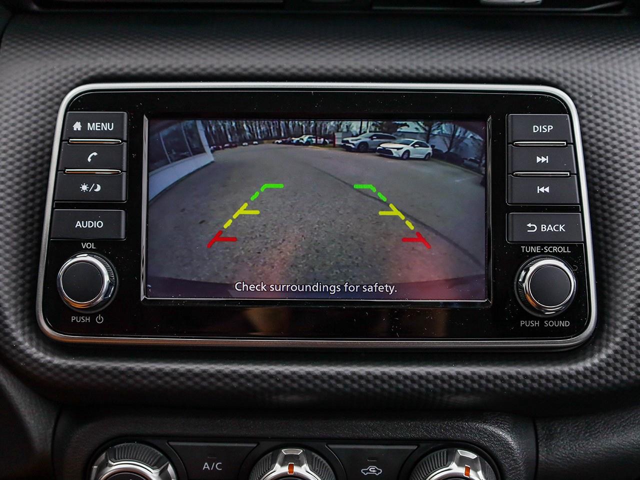 2025 Nissan Kicks Play S Photo
