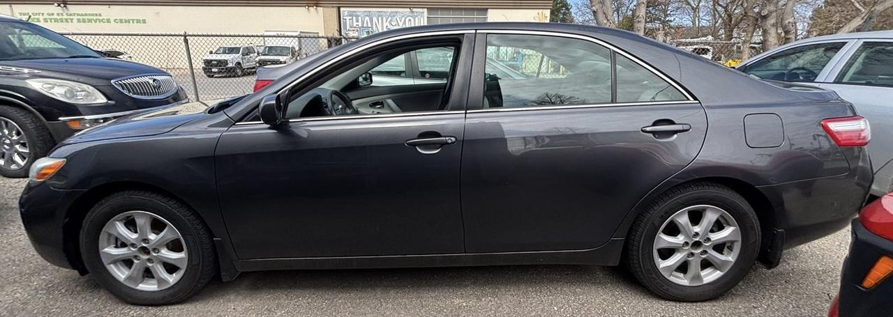 2007 Toyota Camry LE V6 Photo