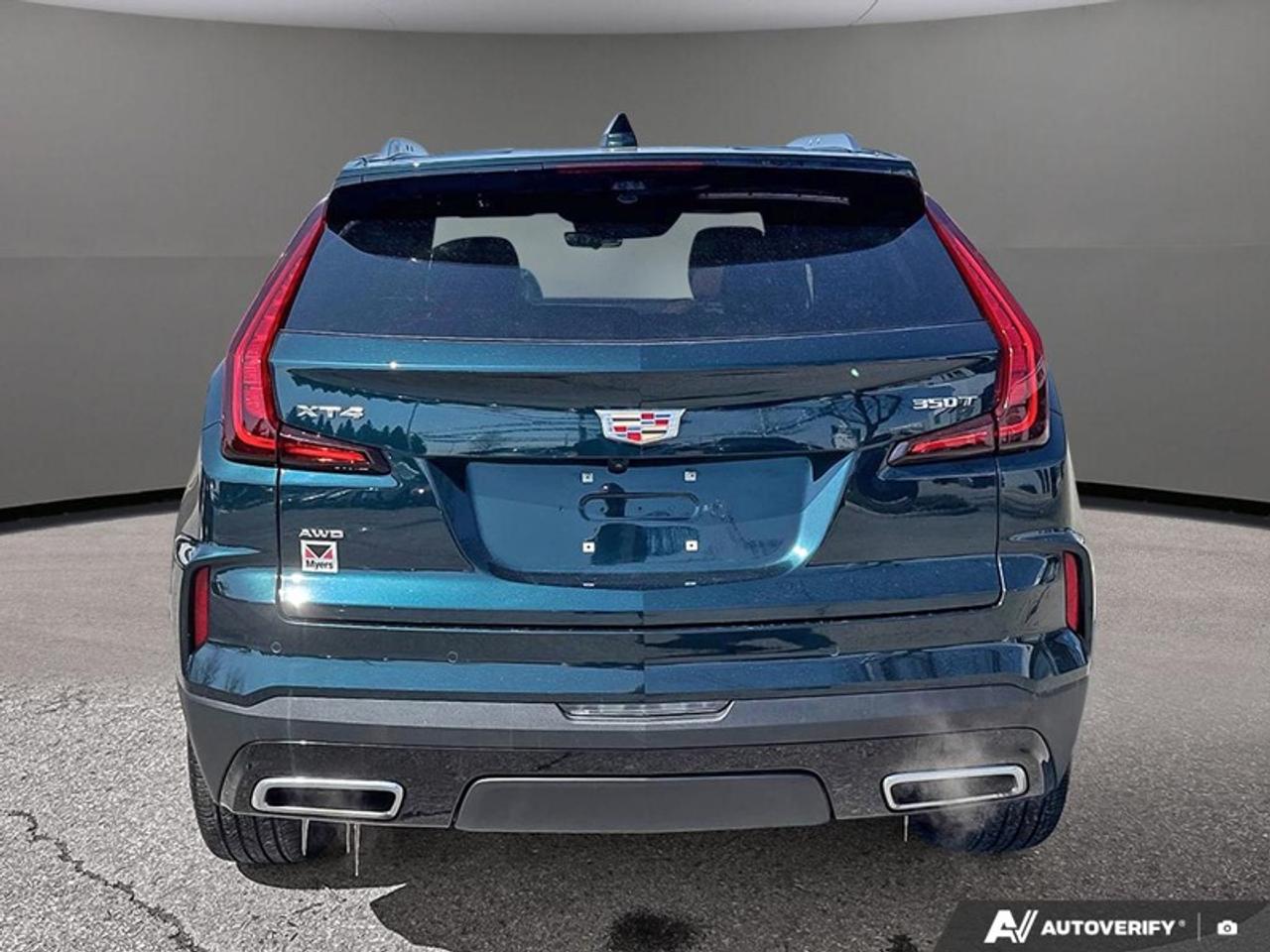 2025 Cadillac XT4 Premium Luxury  - Leather Seats Photo