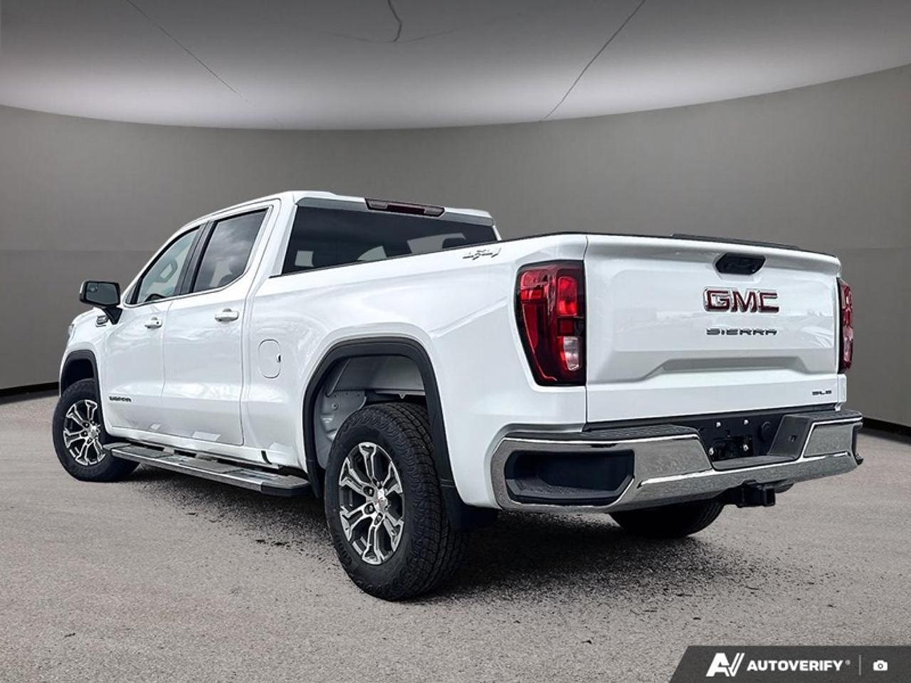 2026 GMC Sierra 1500 SLE  - Assist Steps Photo3