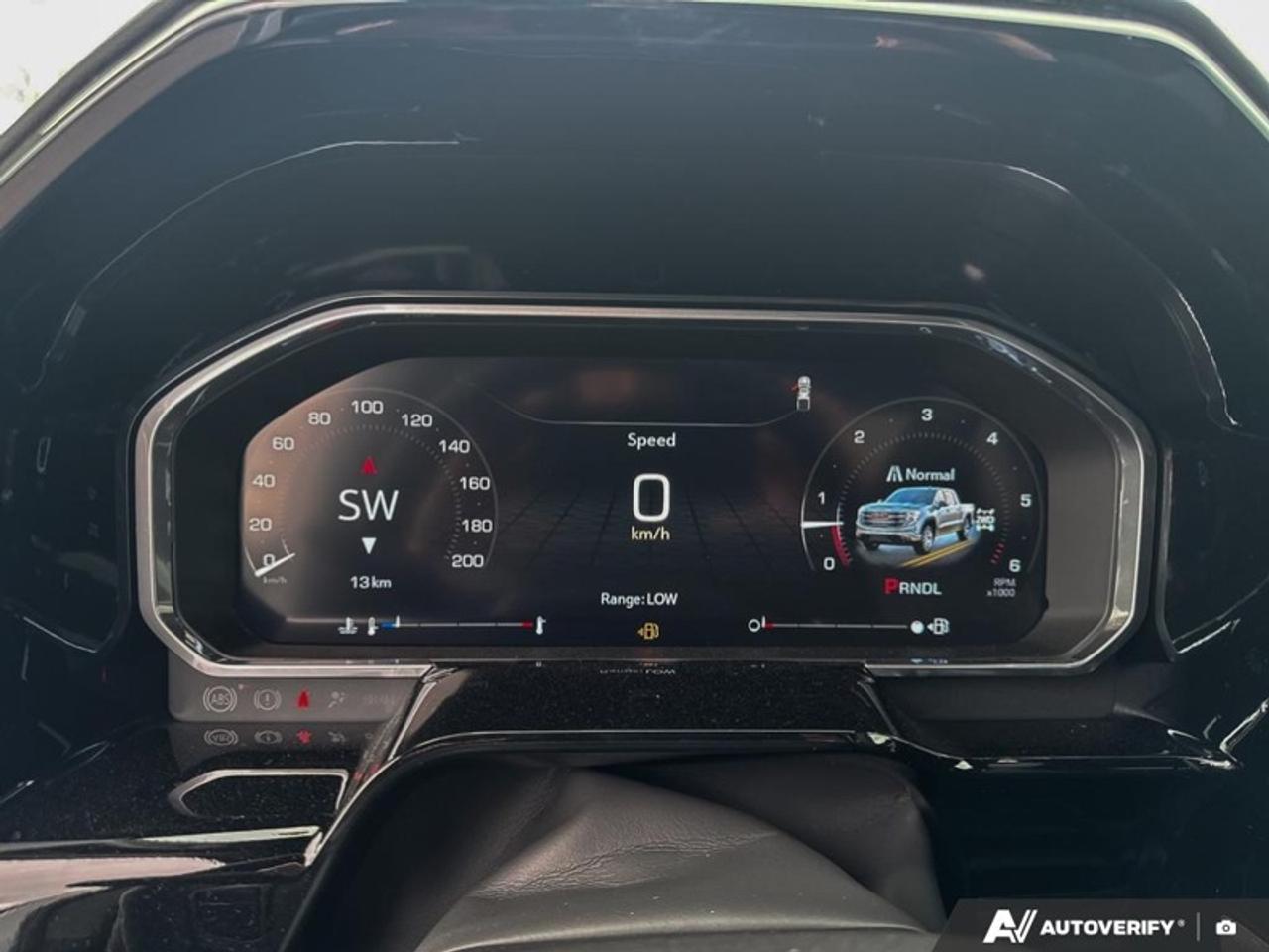 2026 GMC Sierra 1500 SLE  - Assist Steps Photo
