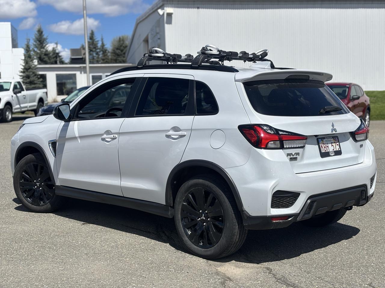 2022 Mitsubishi RVR SE/SEL/LE/GT Photo1