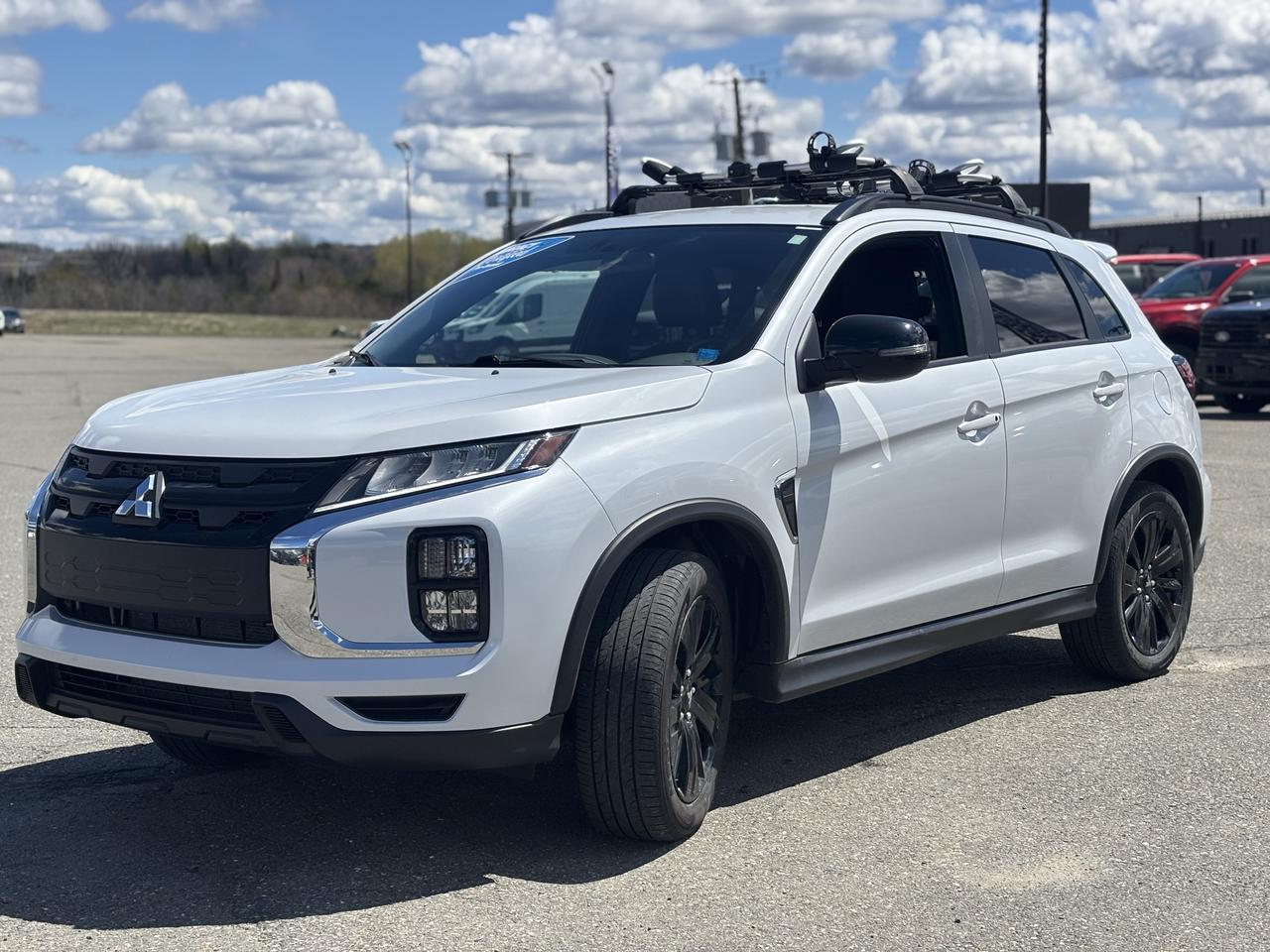 2022 Mitsubishi RVR SE/SEL/LE/GT Photo4