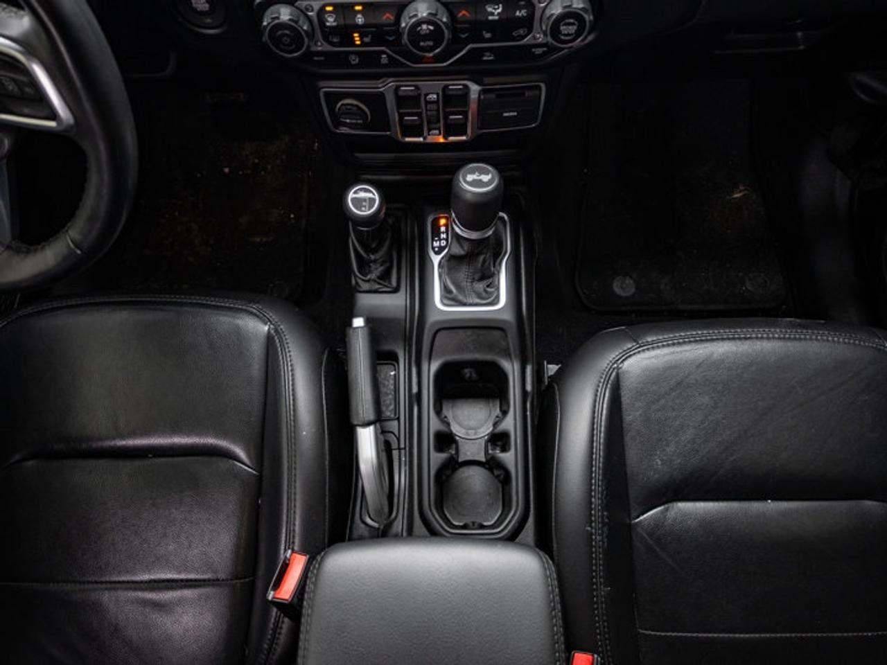2021 Jeep Wrangler UNLIMITED ALTITUDE Photo