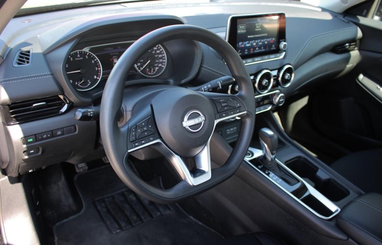 2024 Nissan Sentra SV*Low Ks*Heated Seats*CarPlay*Rear Cam*2L-4cyl Photo