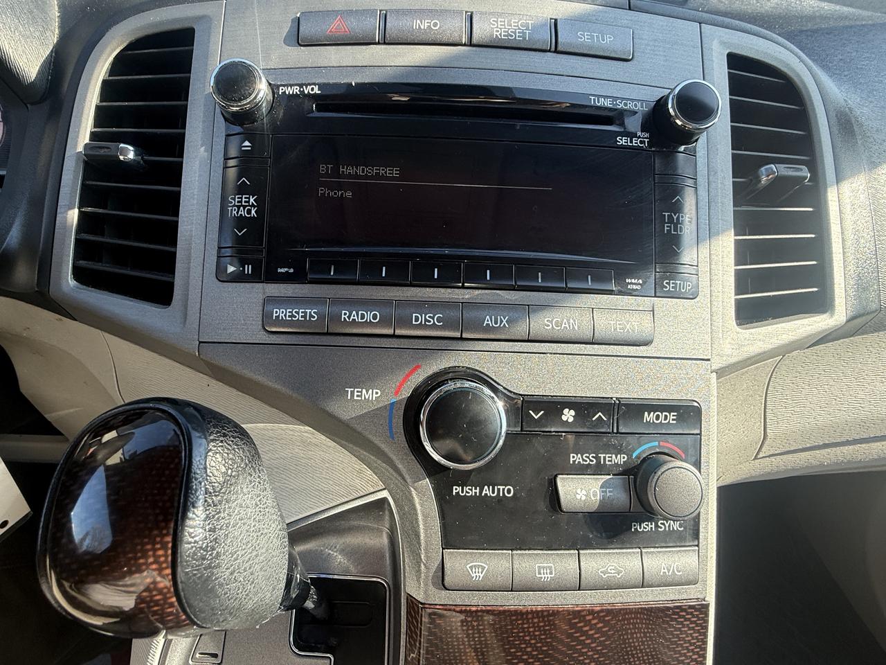 2012 Toyota Venza  Photo