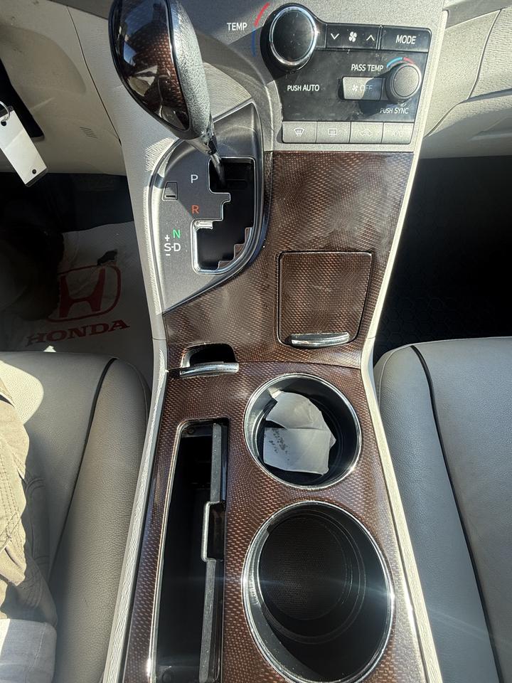 2012 Toyota Venza  Photo