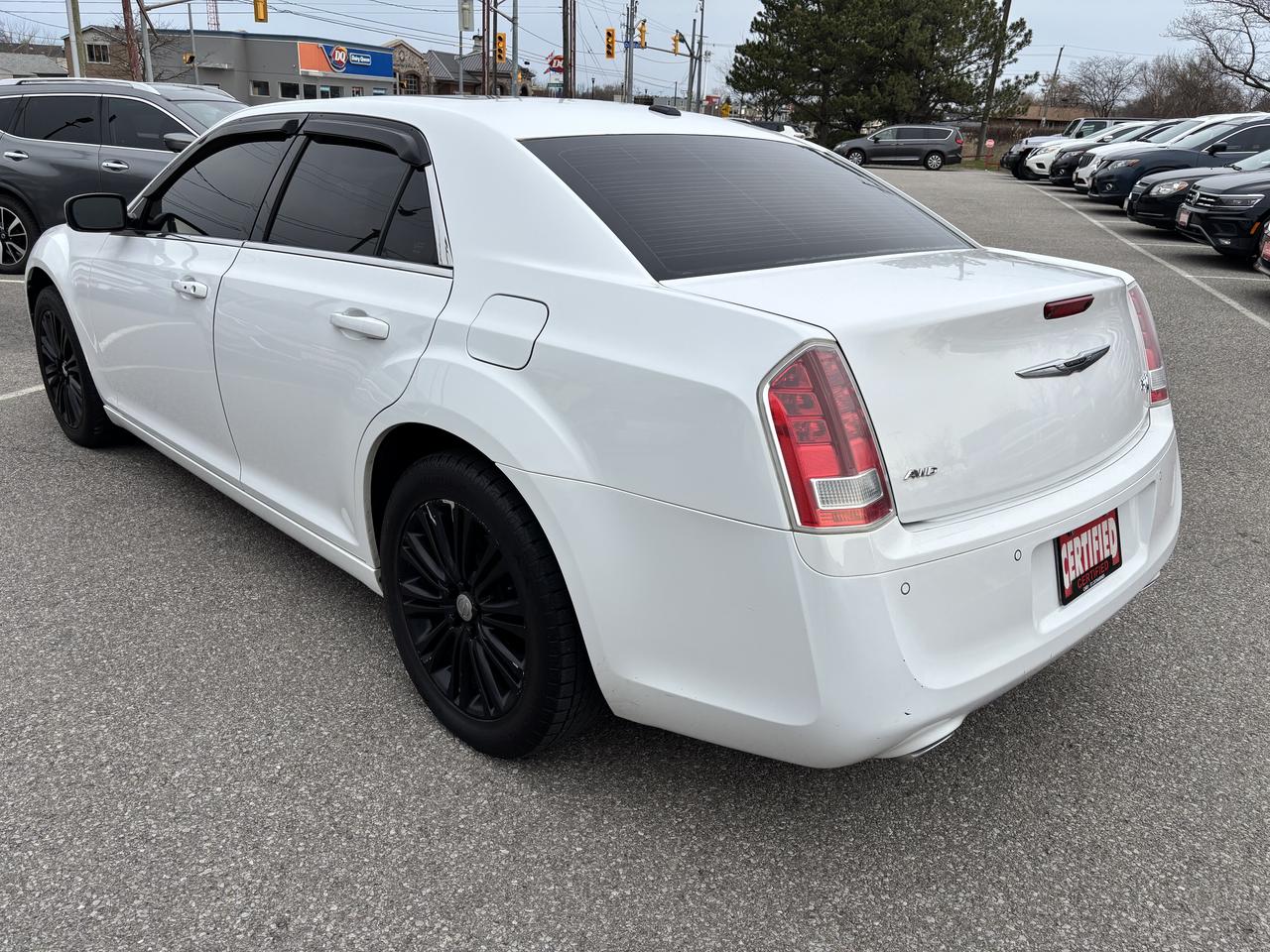 2014 Chrysler 300 300S ** AWD, ADAP CRUISE, BSM ** Photo4