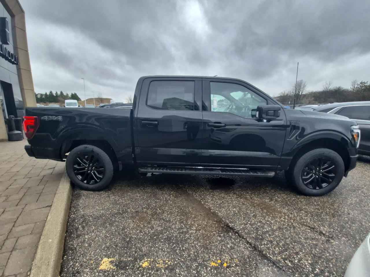 2026 Ford F-150 LARIAT, MOONROOF, TOW/HAUL PKG, ADAPTIVE CRUISE Photo