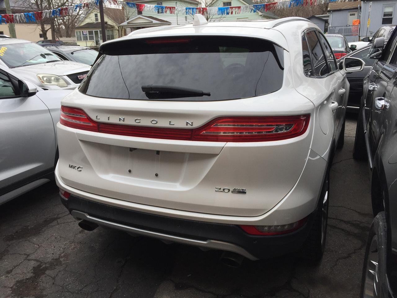 2016 Lincoln MKC Luxury, Security and Economy All Rolled Into One Photo2