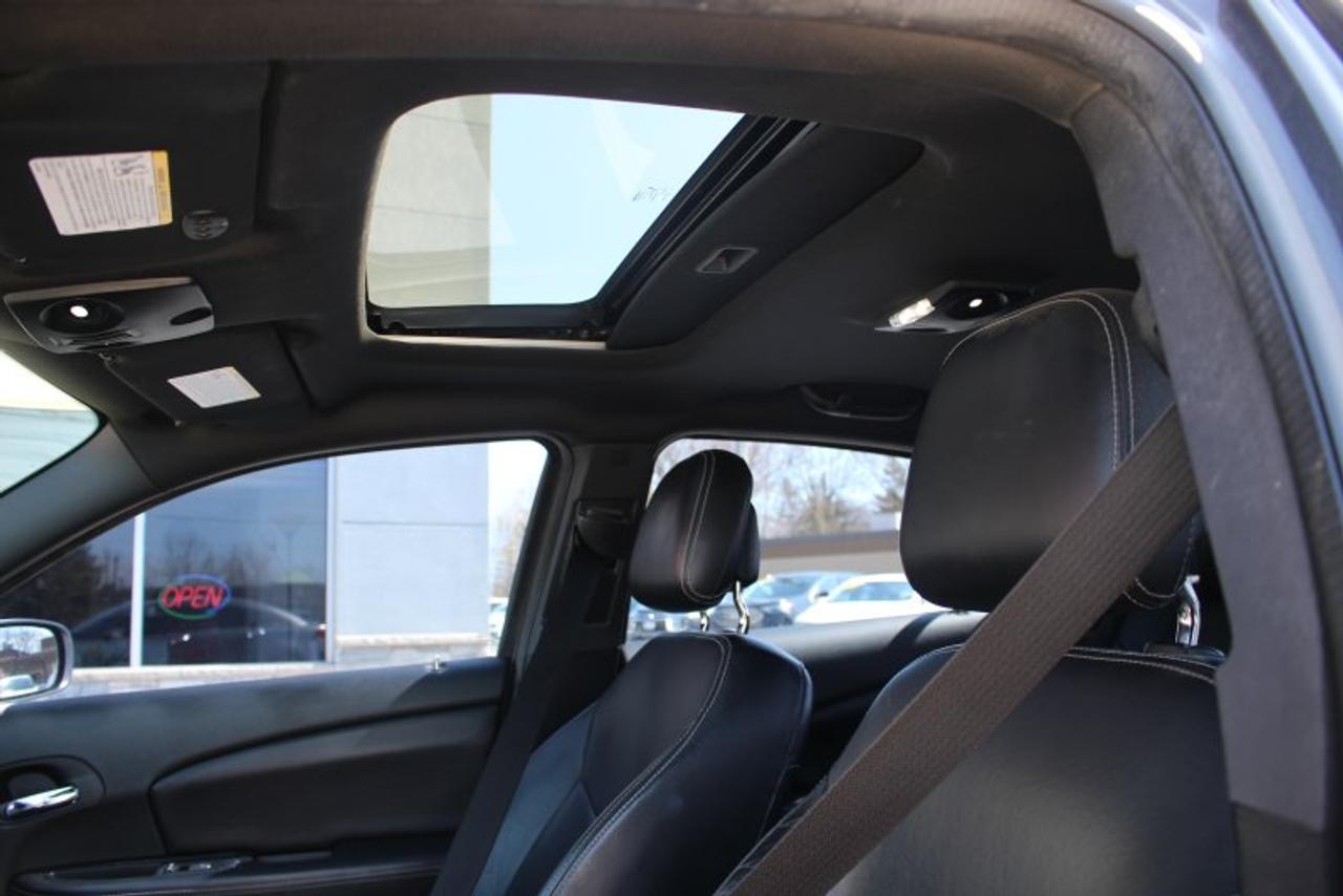 2014 Chrysler 200 Limited*Low Ks*Heated Leather*Sun Roof*Bluetooth Photo