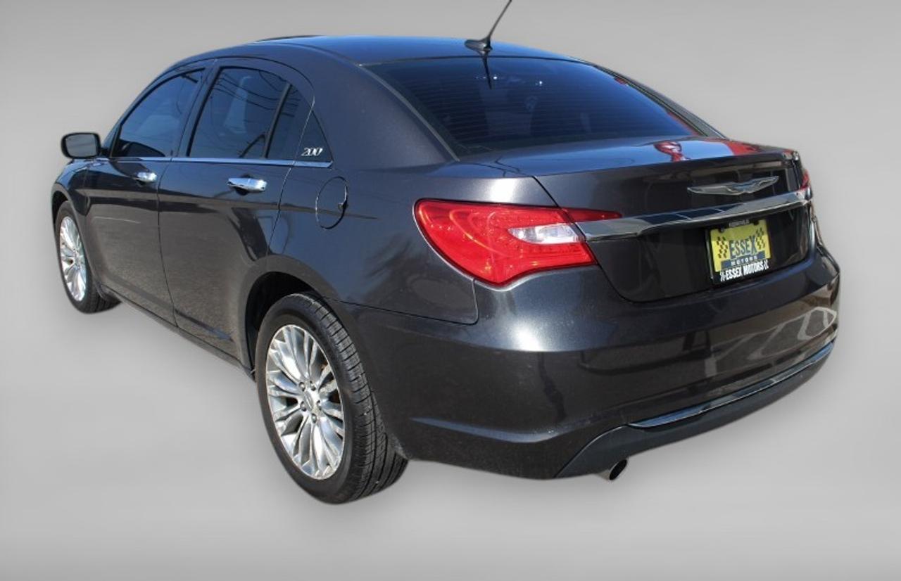 2014 Chrysler 200 Limited*Low Ks*Heated Leather*Sun Roof*Bluetooth Photo