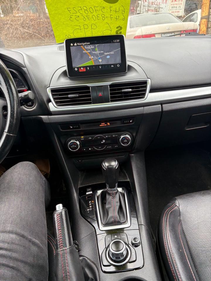 2015 Mazda MAZDA3 s Grand Touring Photo