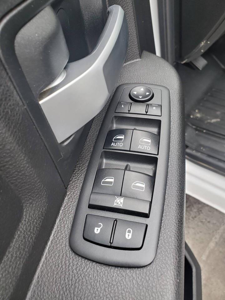 2019 RAM 2500 Tradesman 4x4 Crew Cab 6'4" Box Photo