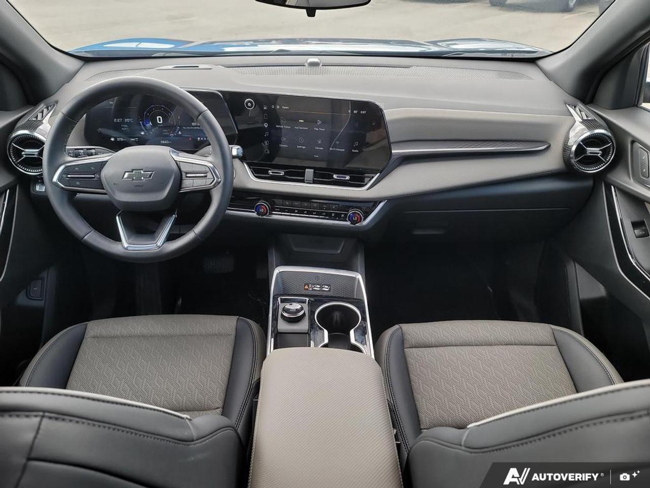 2026 Chevrolet Equinox LT w-2LT AWD   NO CLAIMS   PANO ROOF   CARPLAY Photo