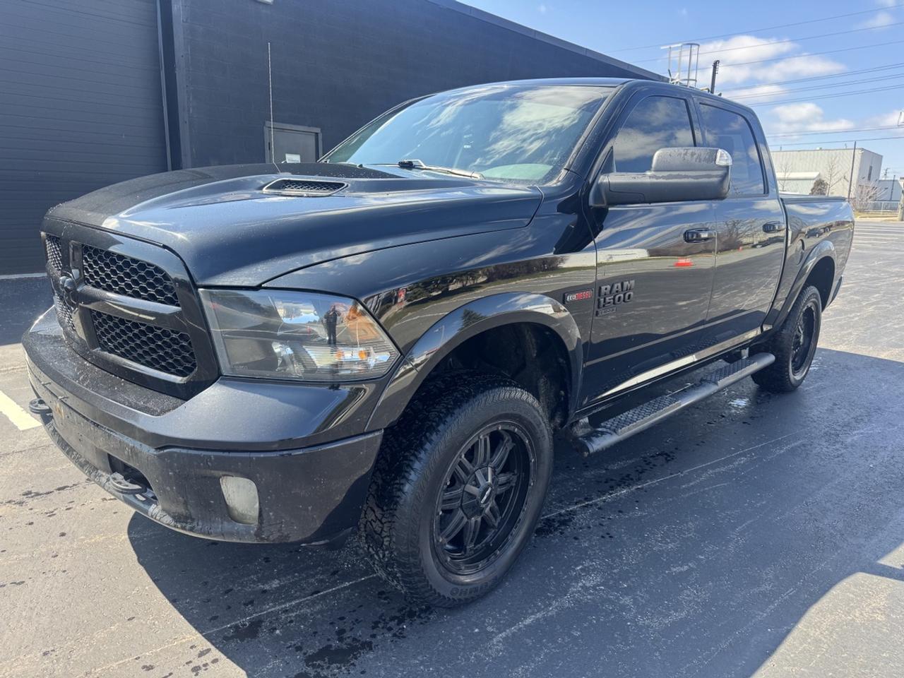 2019 RAM 1500 Classic SLT Photo