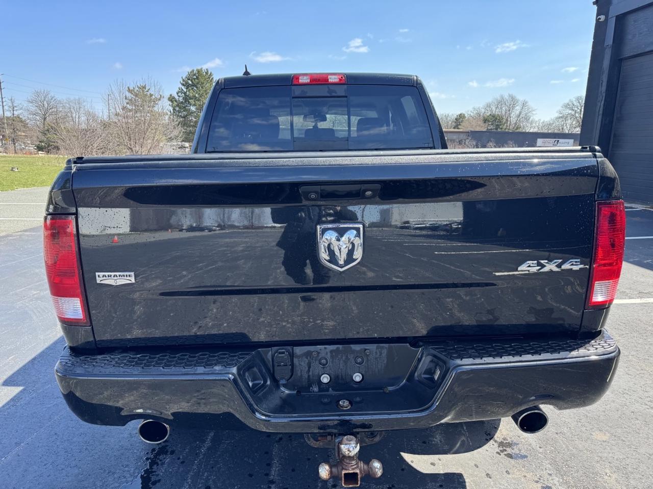 2019 RAM 1500 Classic SLT Photo4