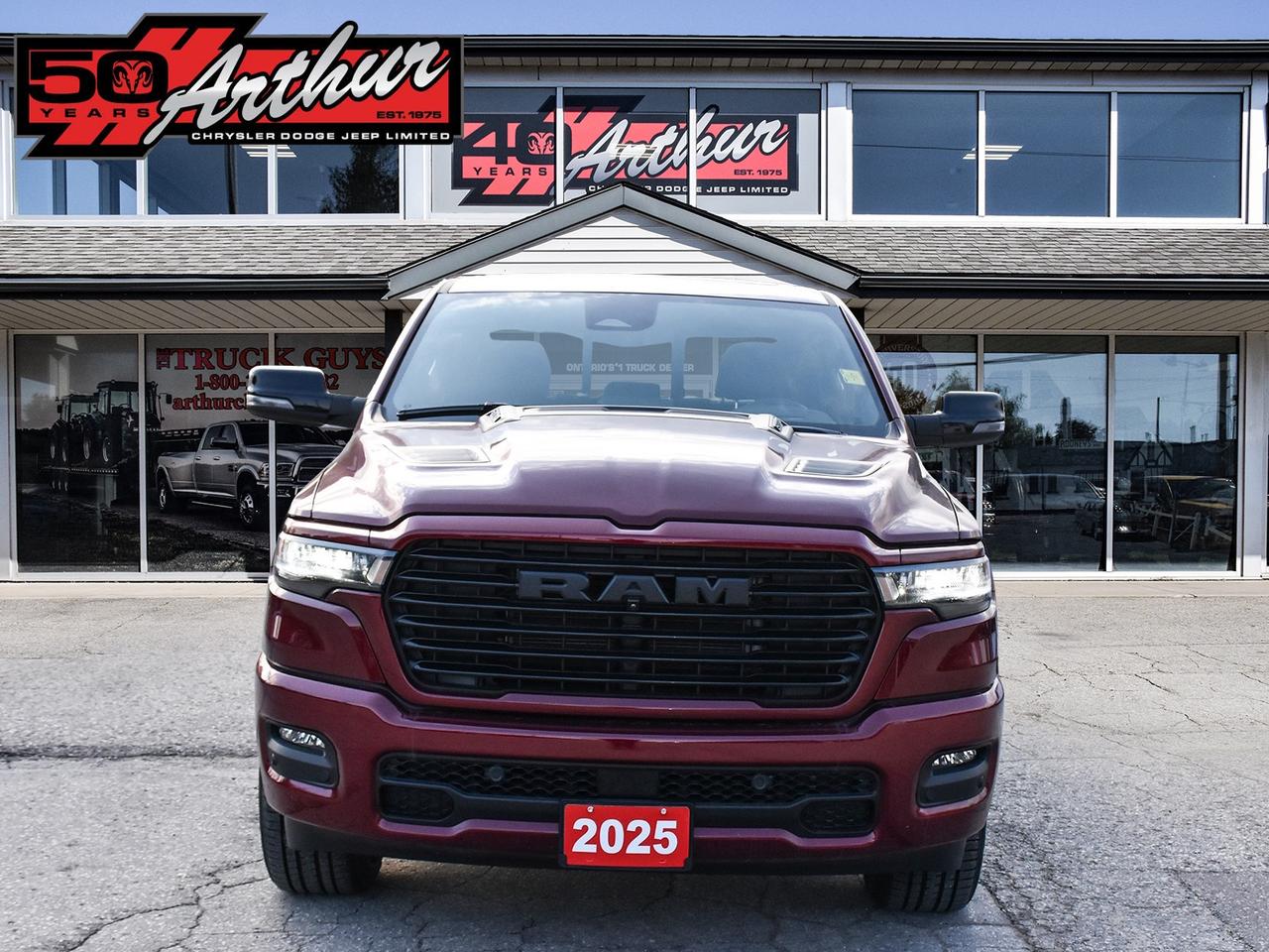 2025 RAM 1500 SPORT CREW CAB 4X4 WITH PANORAMIC SUNROOF Photo