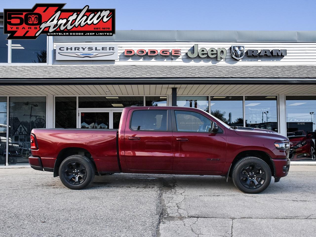 2025 RAM 1500 SPORT CREW CAB 4X4 WITH PANORAMIC SUNROOF Photo