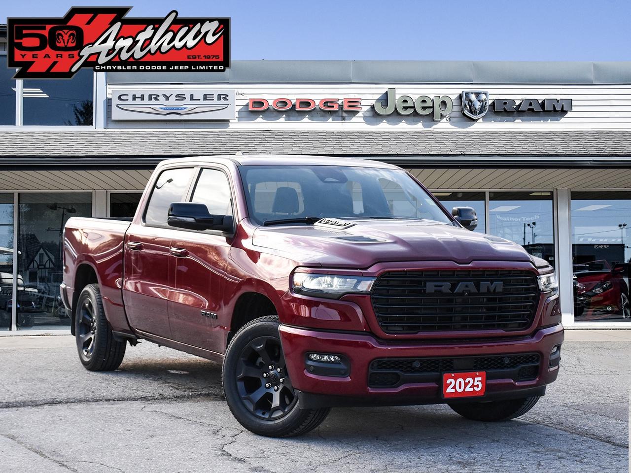 2025 RAM 1500 SPORT CREW CAB 4X4 WITH PANORAMIC SUNROOF Photo