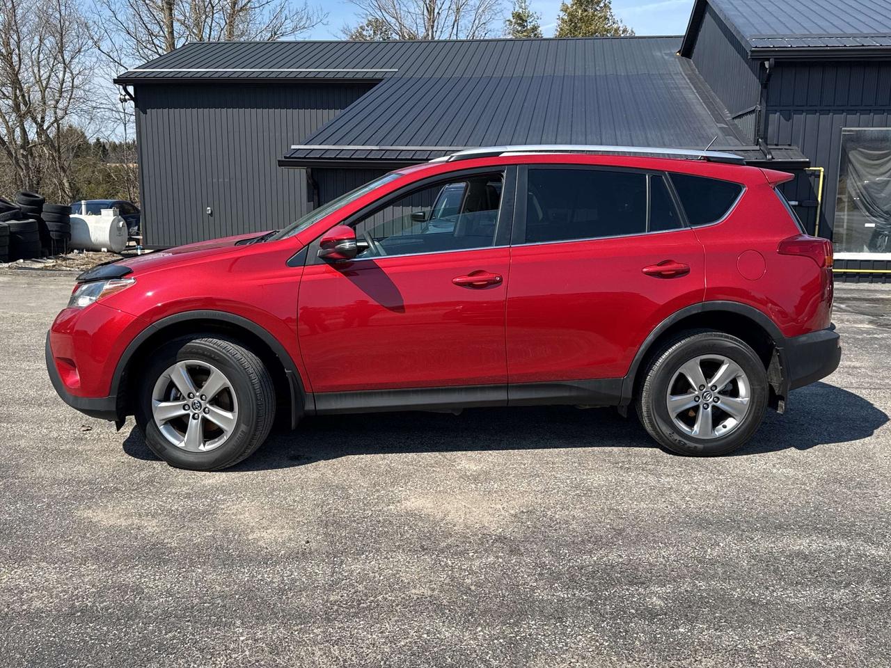2015 Toyota RAV4 XLE, Bluetooth, Back Up Cam Photo