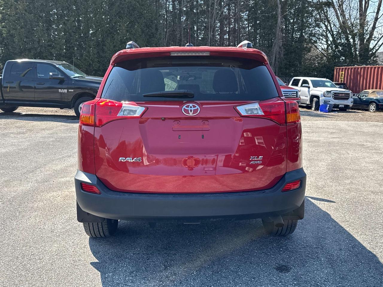2015 Toyota RAV4 XLE, Bluetooth, Back Up Cam Photo