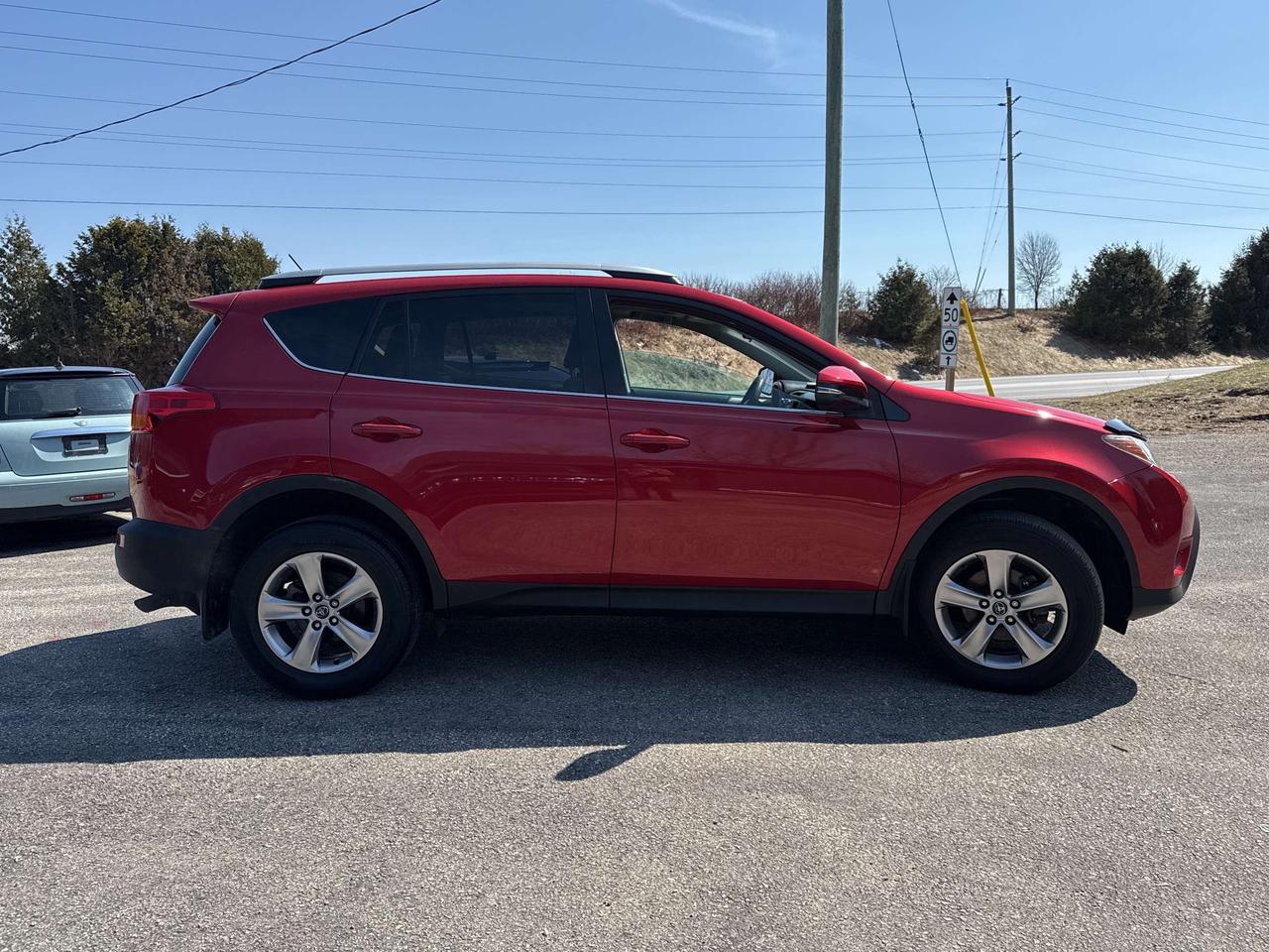 2015 Toyota RAV4 XLE, Bluetooth, Back Up Cam Photo