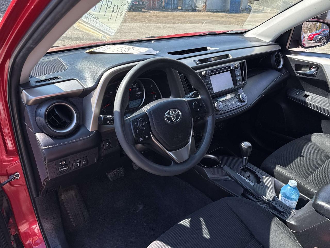 2015 Toyota RAV4 XLE, Bluetooth, Back Up Cam Photo
