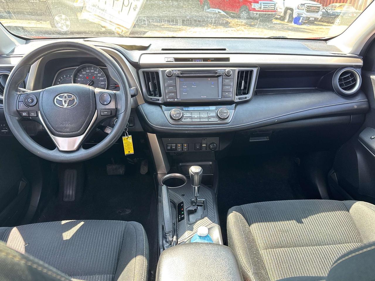 2015 Toyota RAV4 XLE, Bluetooth, Back Up Cam Photo
