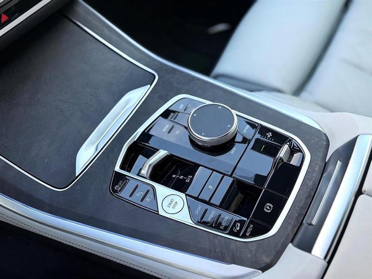 2024 BMW X5 50e   PHEV   HK Audio   Premium Pkg   Clean Photo