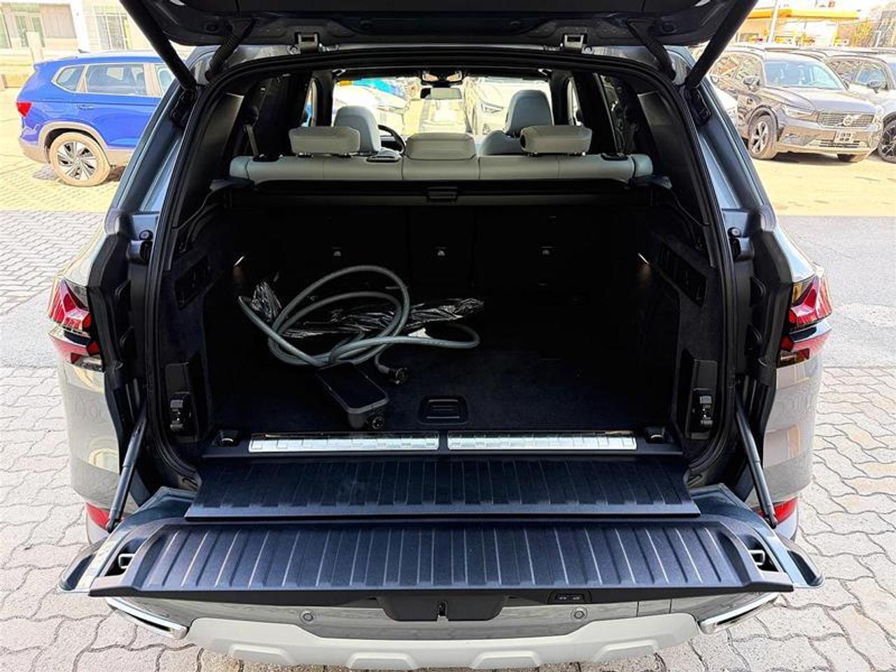 2024 BMW X5 50e   PHEV   HK Audio   Premium Pkg   Clean Photo