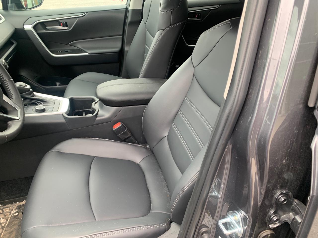 2025 Toyota RAV4 Hybrid XLE 4dr All-Wheel Drive Photo